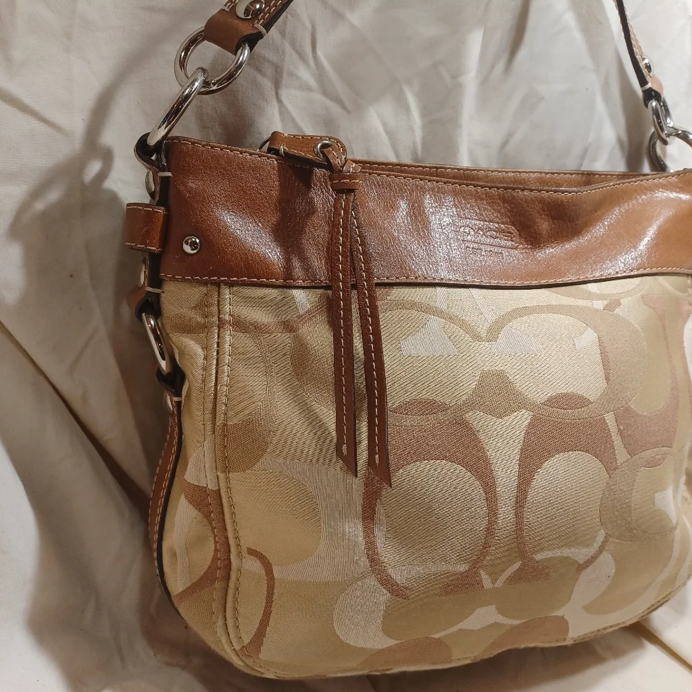 Coach Zoe shoulder bag - Picture 2 of 9